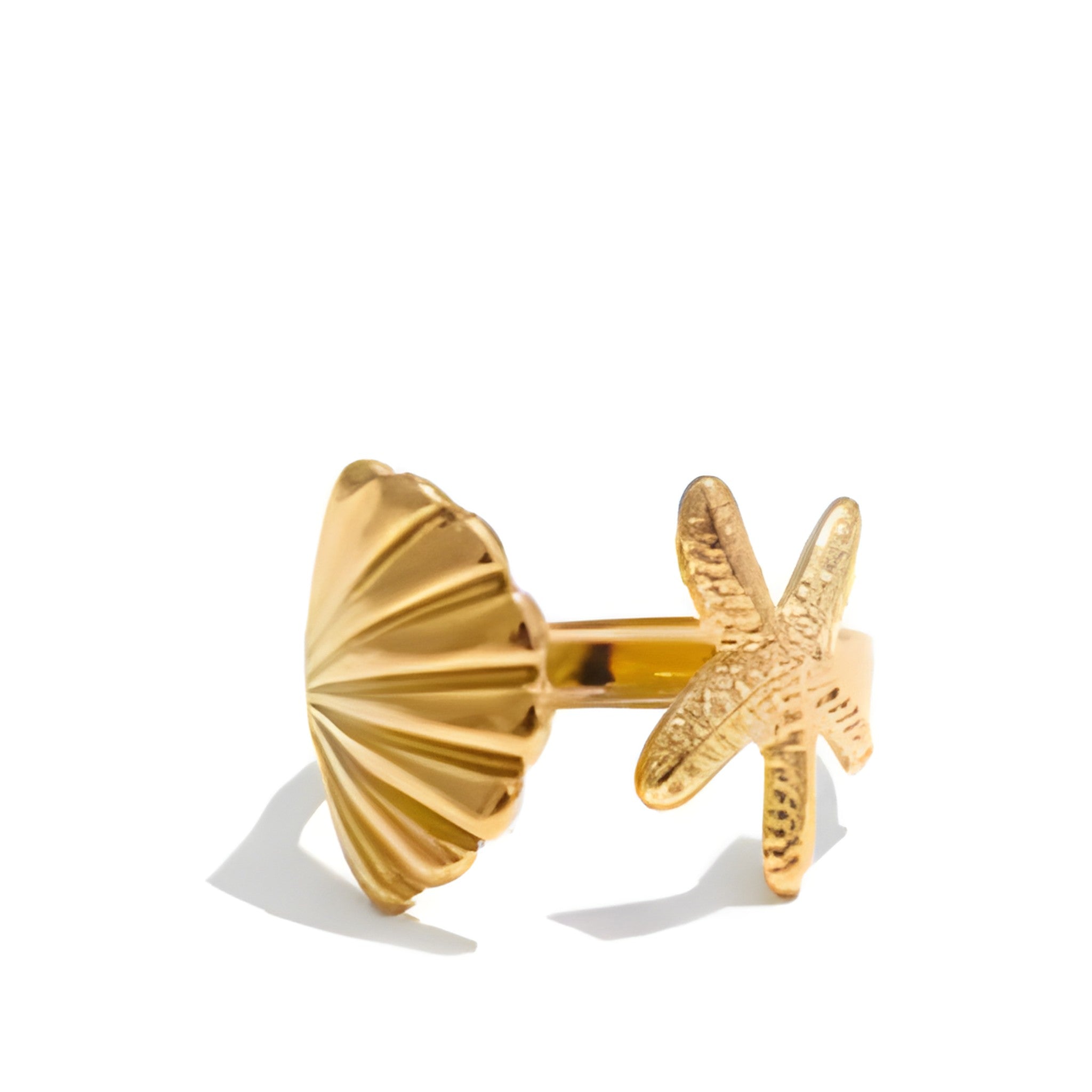 Fish Pattern Conch Shell Ring