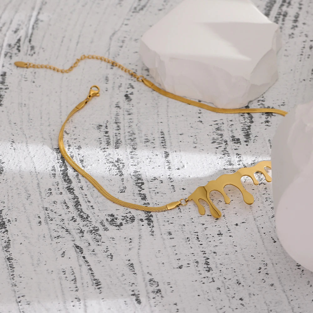 Geometric Choker Necklace