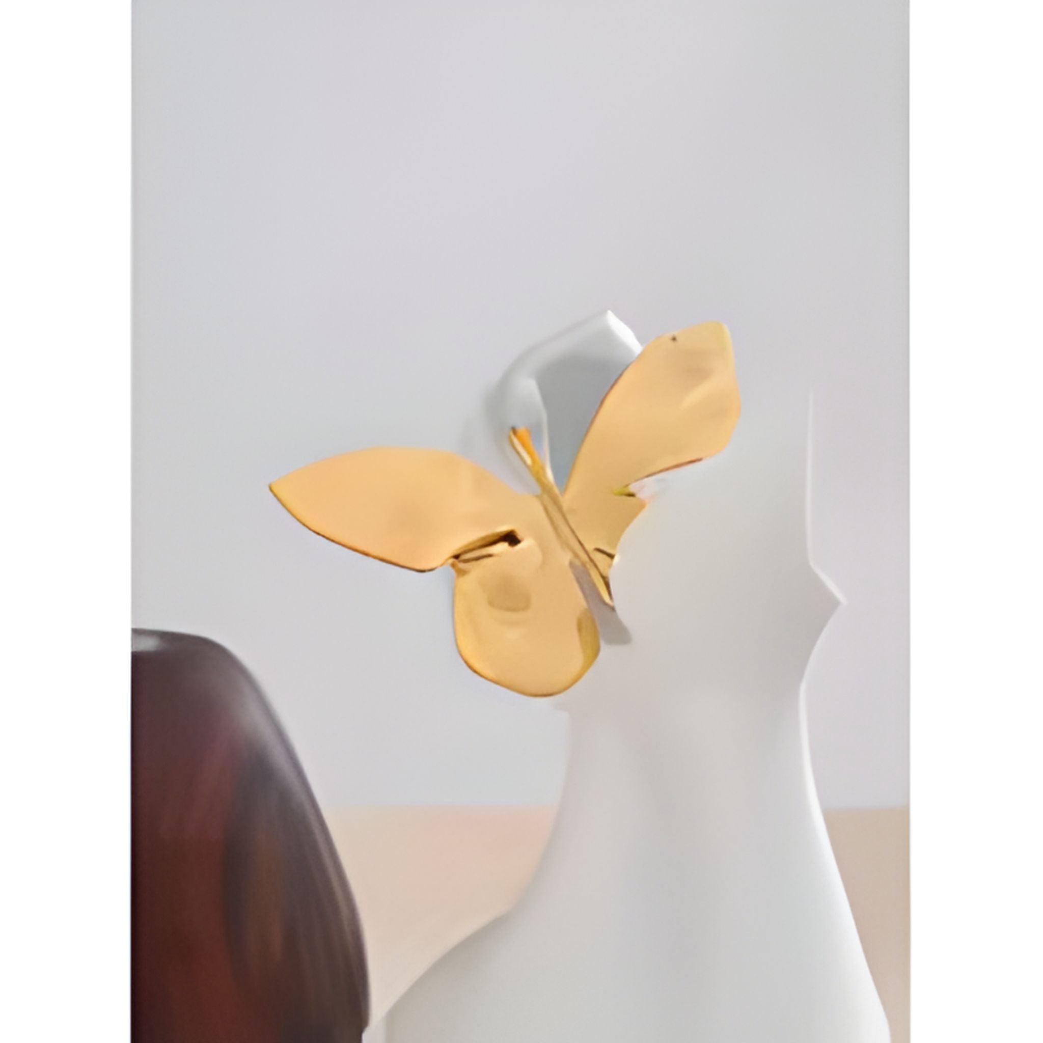 18K Gold Butterfly Brooch Pin
