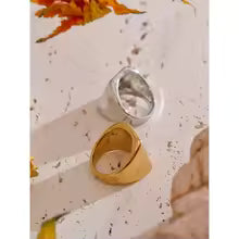 Glossy Geometric Ring