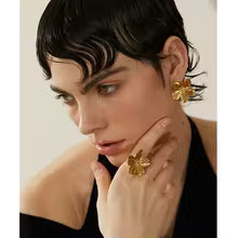 Vintage Gold Flower Earrings