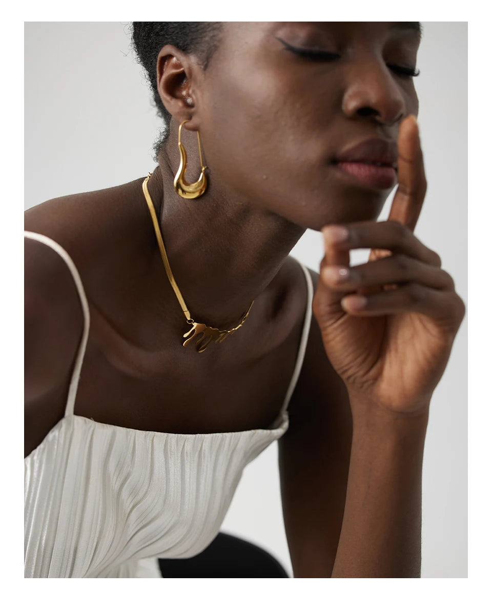 Geometric Choker Necklace