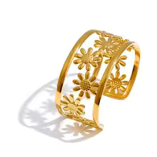 Stainless Steel Flower Hollow Ring